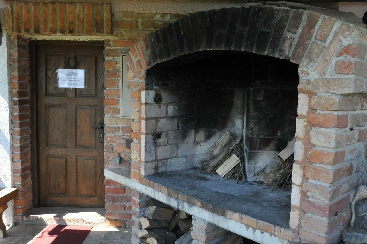 Robinson Vila Kitokret Kutjevo Экстерьер фото